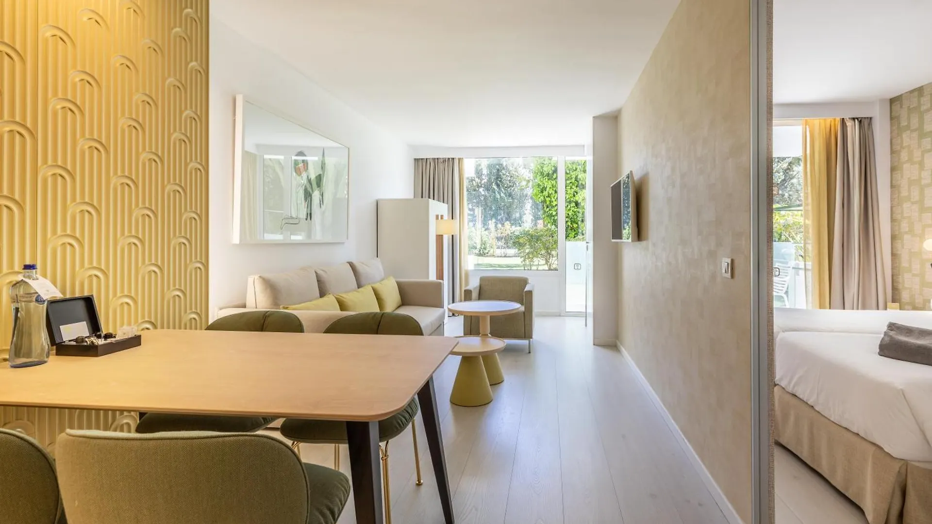 Hotel Illa D'Or & Club Apts 4* Sup Puerto Pollensa 4*,
