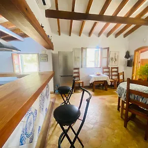 Puerto De Pollensa Villa: Mountain Retreat Near Apartment
