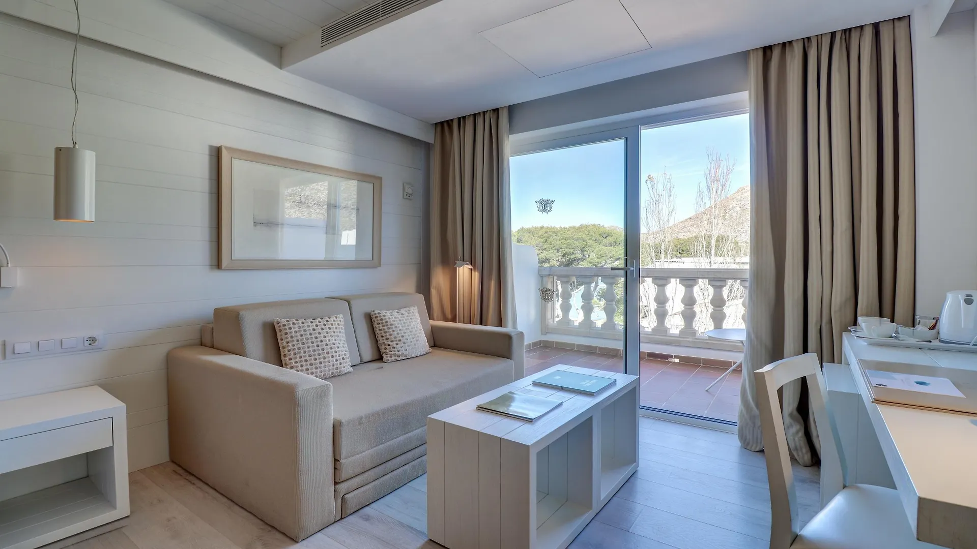 Hotel Illa D'Or & Club Apts 4* Sup Port de Pollenca