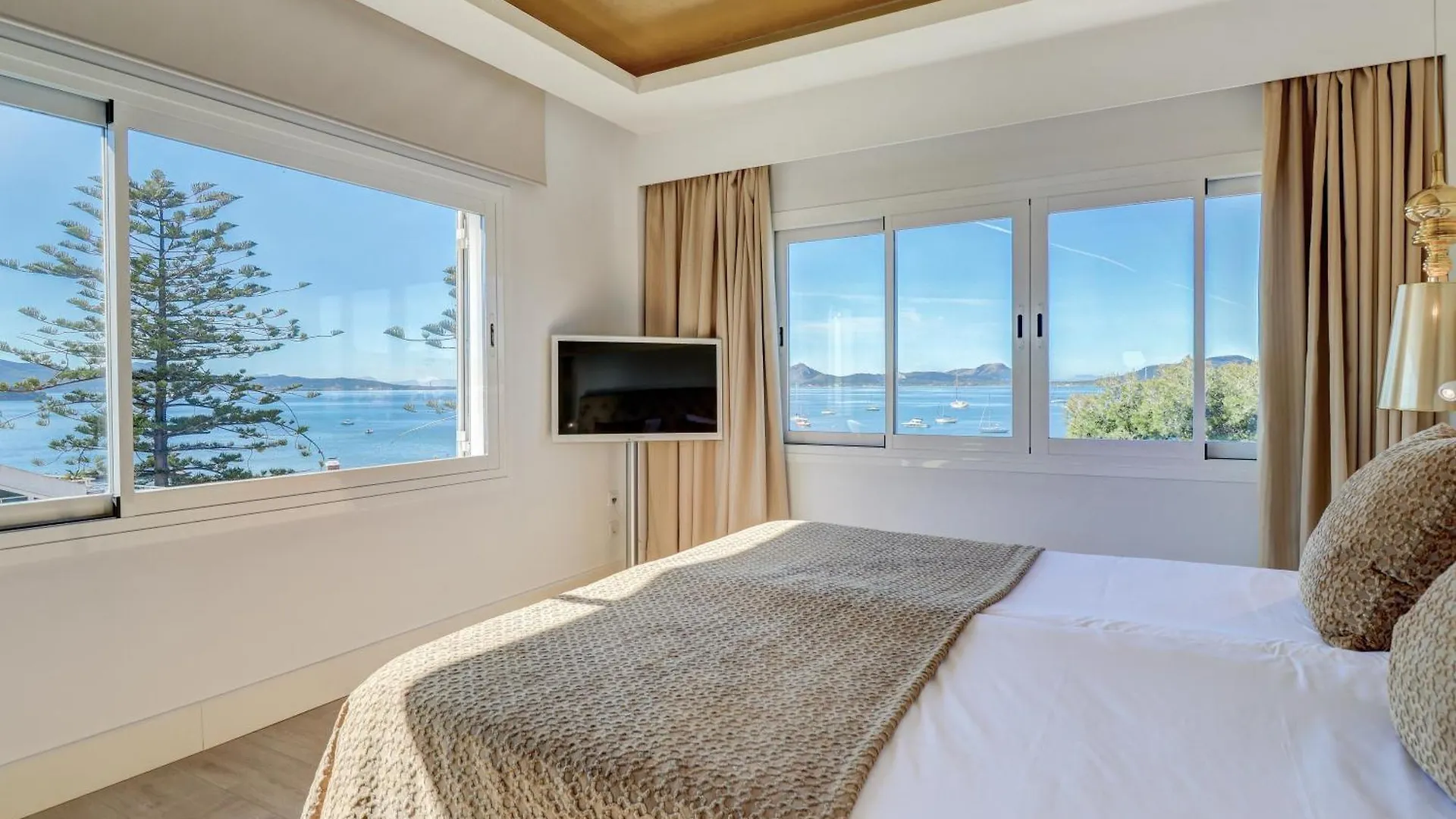 Hotel Illa D'Or & Club Apts 4* Sup Port de Pollenca Spain